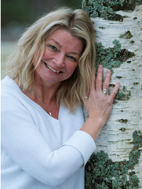 Denna bild har ett alt-attribut som är tomt. Dess filnamn är Susanna.png